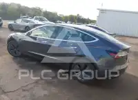 2020 Tesla Model 3 фото
