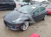 2020 Tesla Model 3 фото