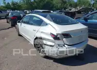 2020 Tesla Model 3 фото