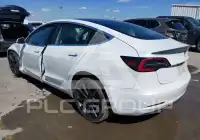 2020 Tesla Model 3 фото