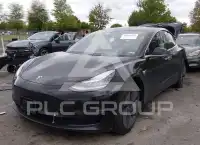 2020 Tesla Model 3 фото