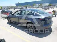 2020 Tesla Model 3 фото