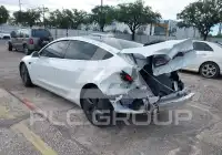 2020 Tesla Model 3 фото
