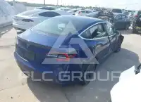 2020 Tesla Model 3 фото