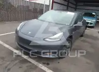 2020 Tesla Model 3 фото