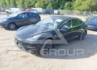 2020 Tesla Model 3 фото
