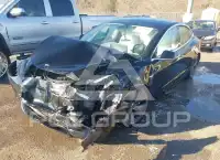 2020 Tesla Model 3 фото
