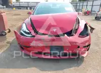 2020 Tesla Model 3 фото