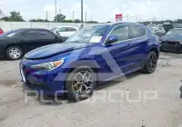 2020 Alfa Romeo Stelvio photo