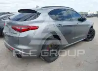 2020 Alfa Romeo Stelvio фото