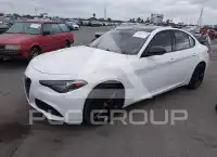 2020 Alfa Romeo Giulia photo