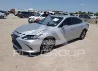 2020 Lexus ES350 photo