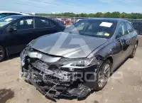2020 Lexus ES350 photo