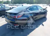 2020 Lexus ES300 фото