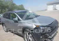 2020 Toyota RAV4 фото