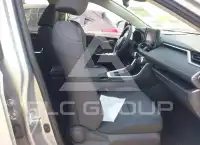2020 Toyota RAV4 photo