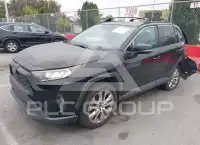 2020 Toyota RAV4 фото