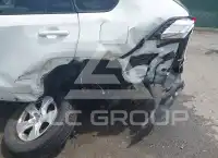 2020 Toyota RAV4 photo