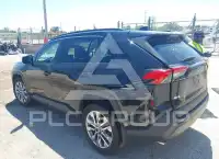 2020 Toyota RAV4 фото