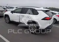 2020 Toyota RAV4 фото