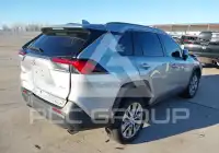 2020 Toyota RAV4 фото