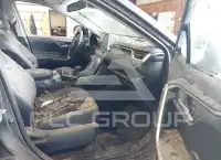 2020 Toyota RAV4 photo