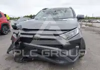 2020 Toyota RAV4 фото