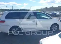 2020 Toyota SIENNA фото