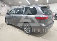 2020 Toyota SIENNA фото
