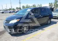 2020 Toyota SIENNA фото