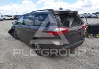 2020 Toyota SIENNA photo