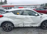 2020 Toyota C-HR фото
