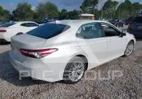 2020 Toyota CAMRY фото