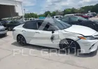 2020 Toyota CAMRY фото