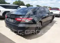 2020 Toyota CAMRY фото