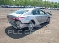 2020 Toyota CAMRY фото