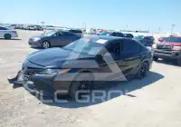 2020 Toyota CAMRY фото