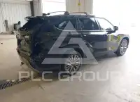 2020 Toyota Highlander photo