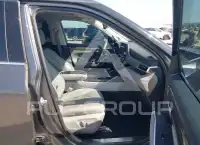 2020 Toyota Highlander photo