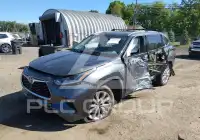 2020 Toyota Highlander фото