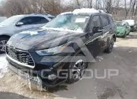2020 Toyota Highlander photo