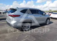 2020 Toyota Highlander photo