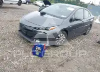 2020 Toyota PRIUS photo