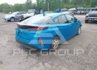 2020 Toyota PRIUS фото