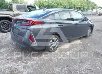 2020 Toyota PRIUS photo