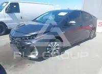 2020 Toyota PRIUS photo