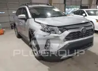 2020 Toyota RAV4 фото