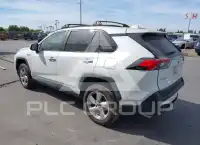 2020 Toyota RAV4 фото