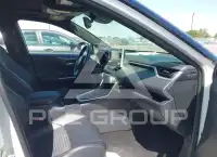 2020 Toyota RAV4 photo