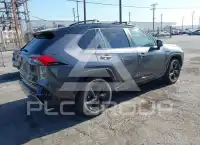 2020 Toyota RAV4 фото